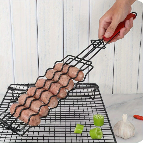 1pc, Outdoor BBQ Basket With Handle, Nonstick Grill Cage For Hot Dogs, Sausages, Vegetables, And Meats, BBQ Tools