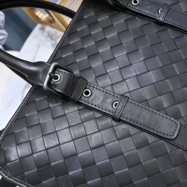 Men Fashion Leather Personality Woven Portable Briefcase Business Large Capacity Travel Black Zipper Laptop Bag for A4 Magazine