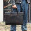 New crazy horse leather handheld briefcase men lightweight handbag vintage business casual computer bag male models